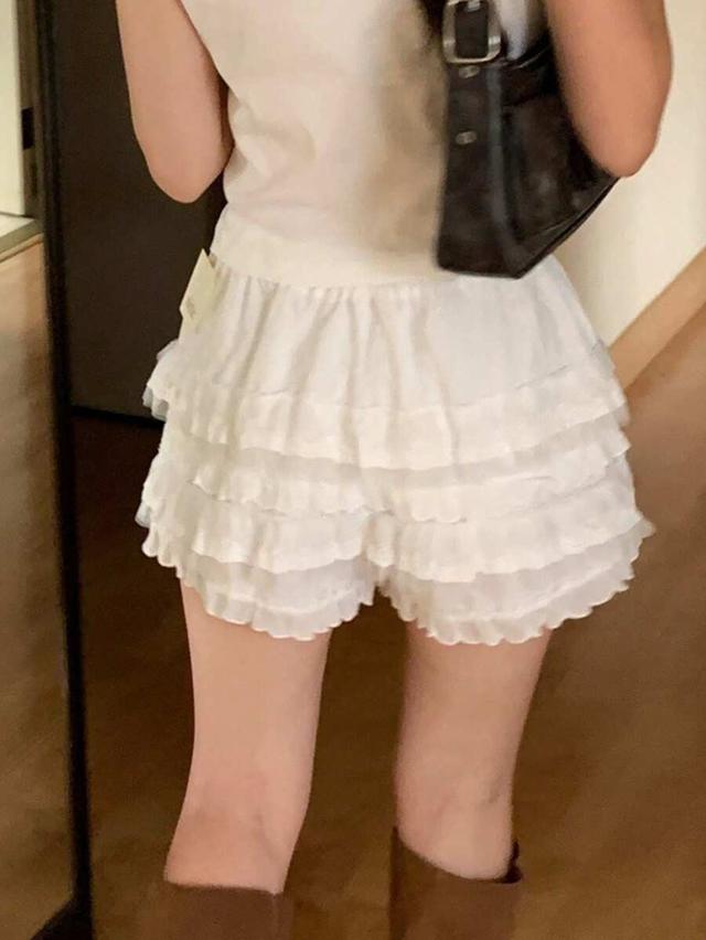 white lace patchwork ruffled elegant skorts