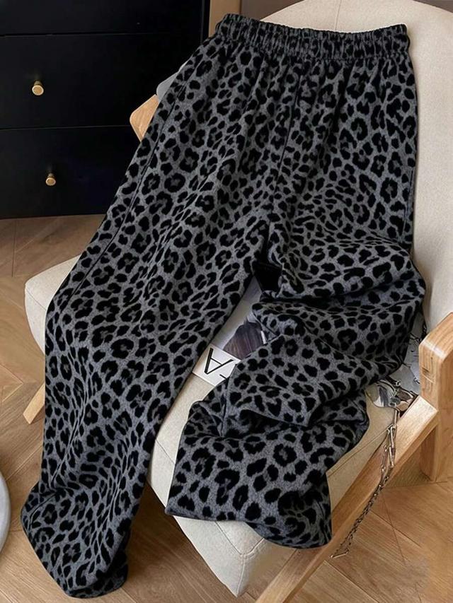 grey leopard leopard print pink and grey sweatpants set