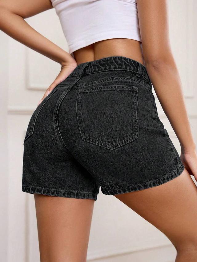 casual black denim shorts with pockets