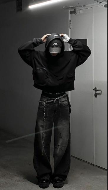 black oversized utility hoodie with cargo pockets