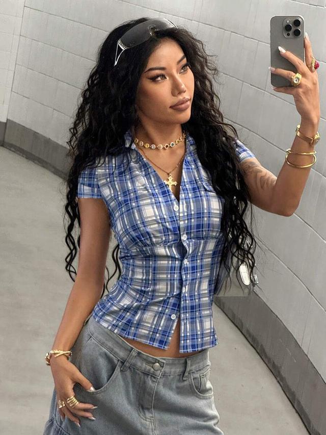 blue plaid cap sleeve fitted button-up shirt