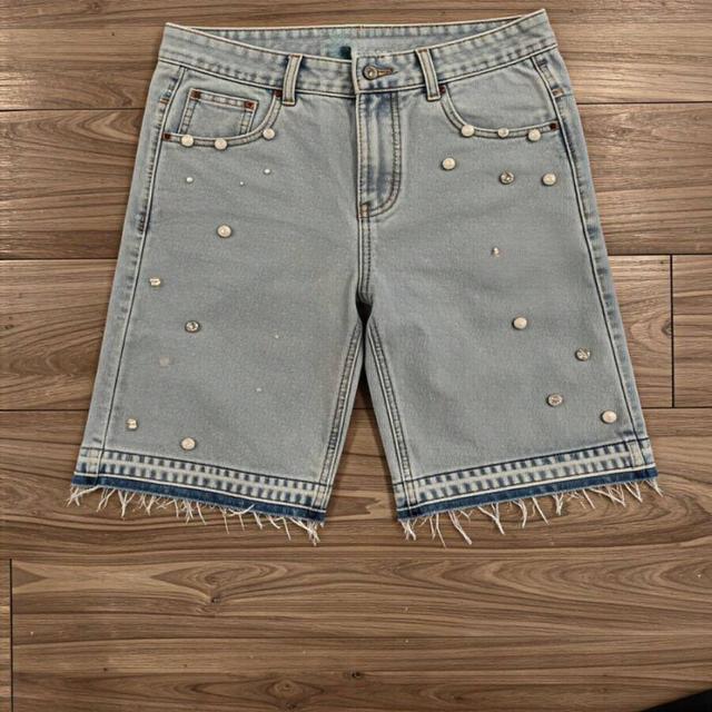 light wash denim embellished straight fit shorts