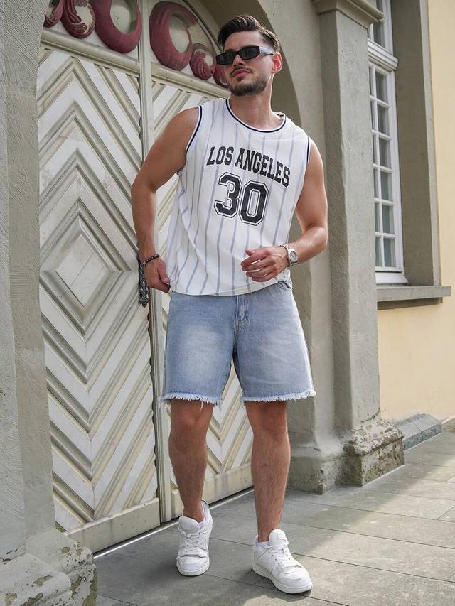 men's distressed light wash denim shorts with pockets