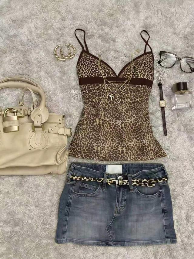 leopard print fitted camisole with contrast trim