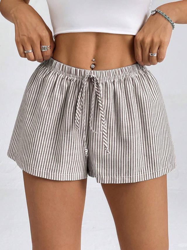 striped low-rise casual summer shorts