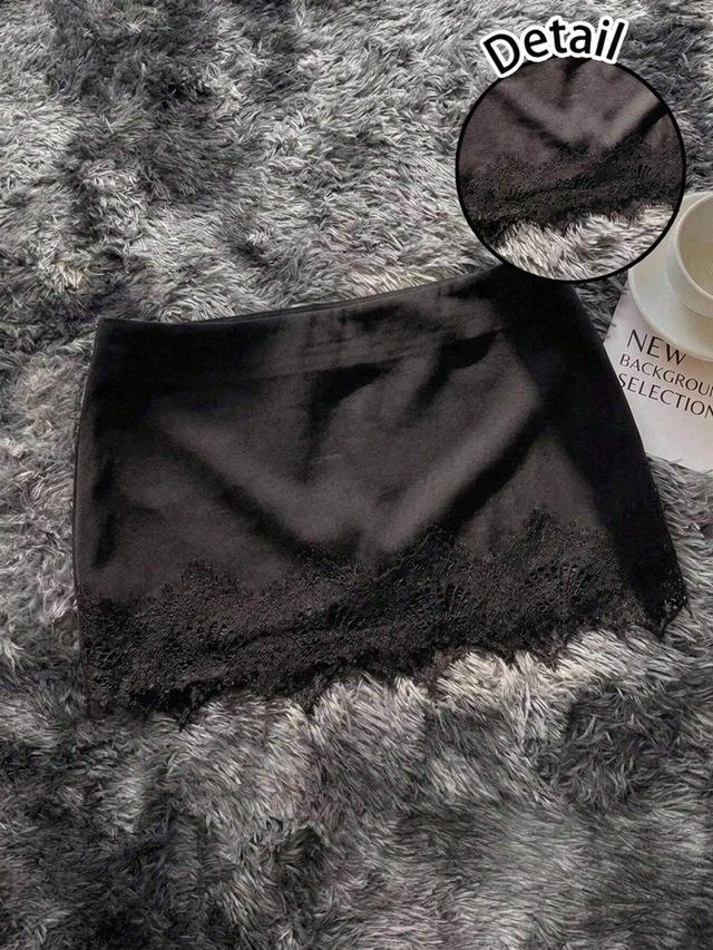 elegant black lace patchwork low-waist mini skirt