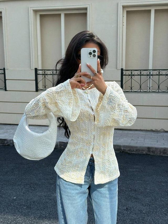 siren gaze cream floral embroidered long sleeve shirt