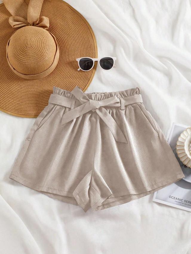 beige solid color waist tied relaxed casual shorts