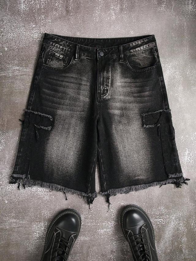 black casual loose denim shorts with frayed edges