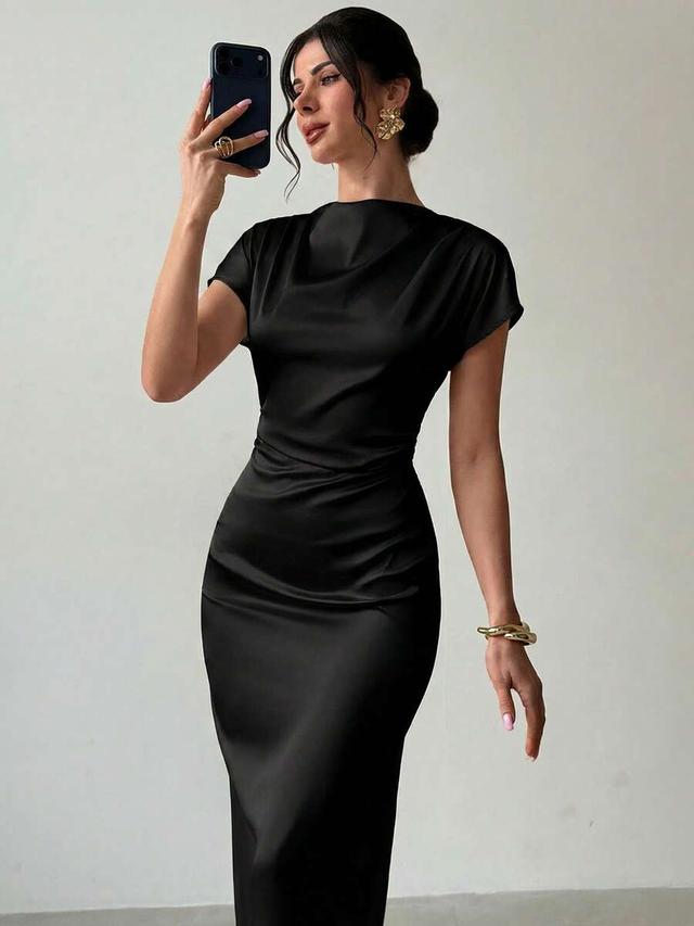 elegant black minimalist fitted pleated sleeve long dress