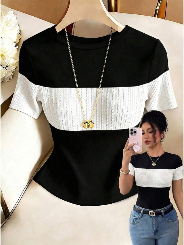 contrast color round neck short sleeve knit top
