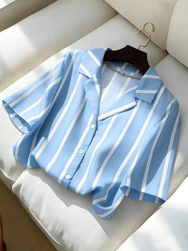 franclia blue and white striped v-neck short sleeve blouse