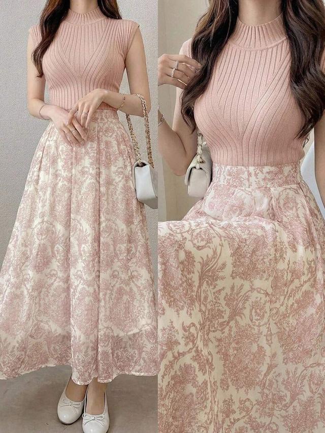 pink ribbed stand collar top and floral a-line skirt
