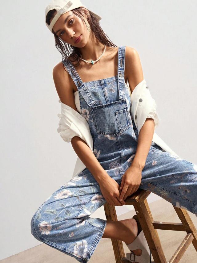 floral print denim dungarees with front pocket