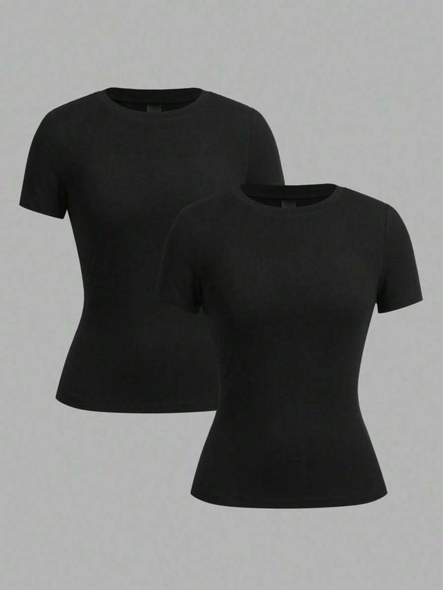 black minimalist crew neck short sleeve basic tee