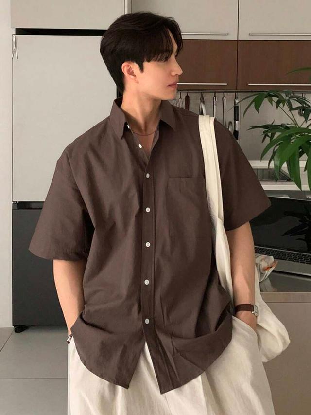 dazy brown solid color short sleeve button-up shirt