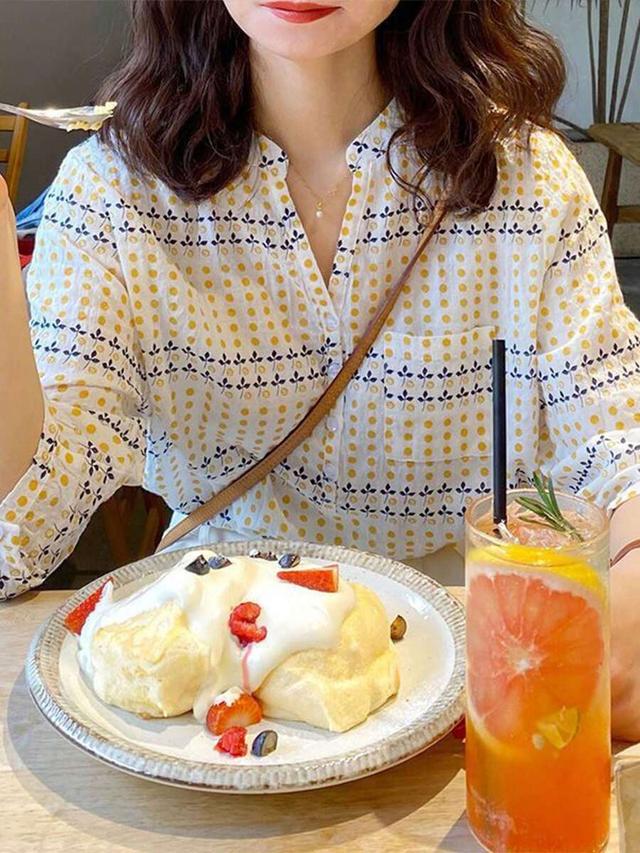 refreshing yellow floral print v-neck lightweight casual shirt