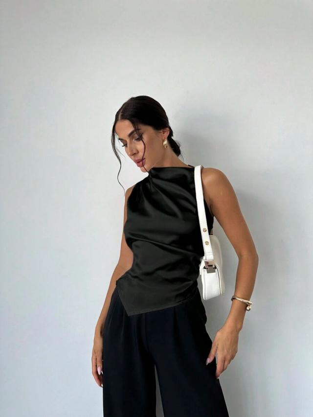 elegant sleeveless pleated collar satin shirt in beige