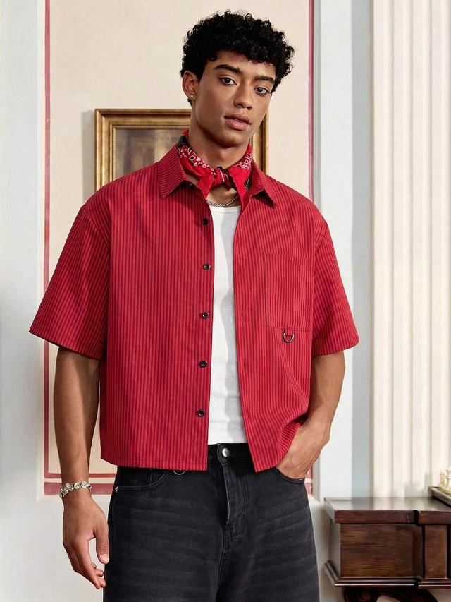 red striped short-sleeved loose-fitting button-down shirt