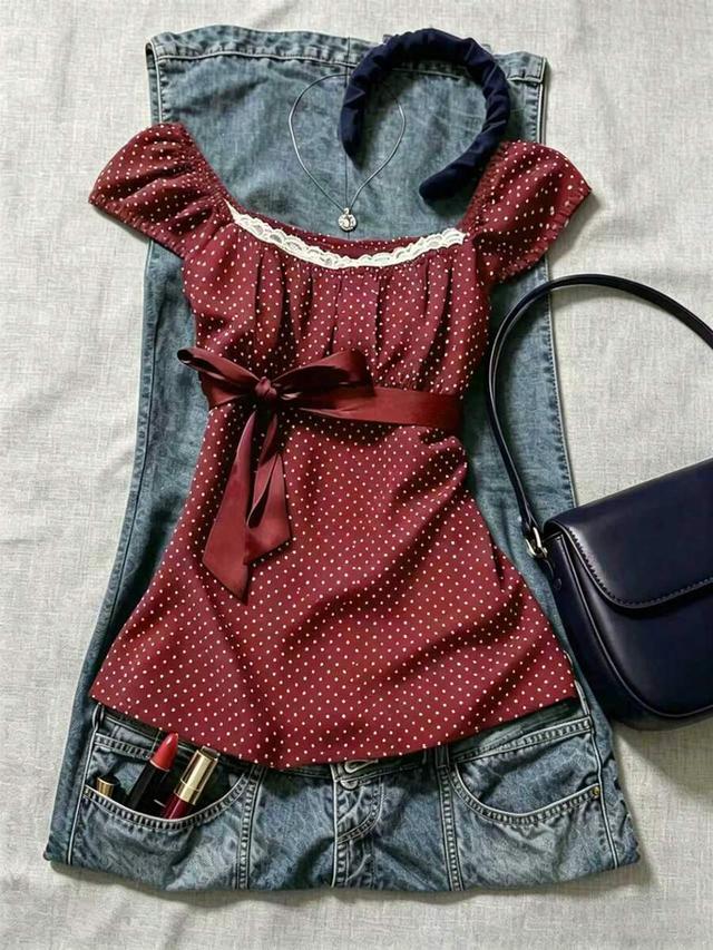 maroon polka dot square neck puff sleeve blouse