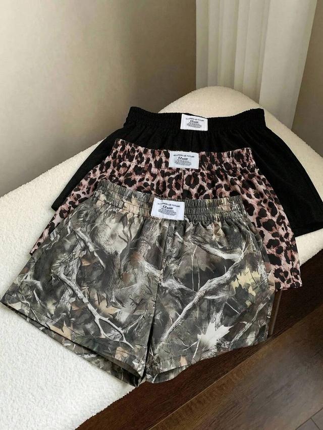 camouflage casual loose fit printed and solid shorts