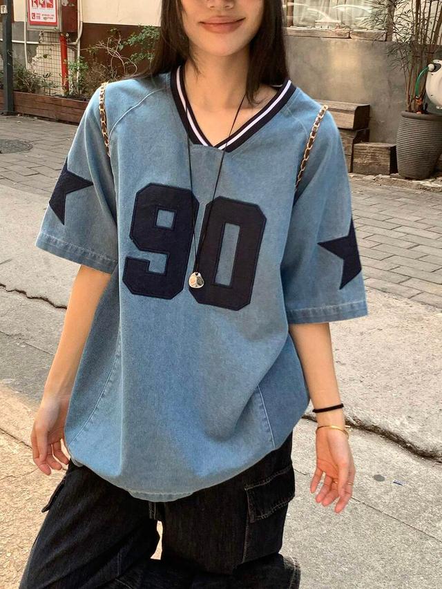 denim v-neck short sleeve star letter top