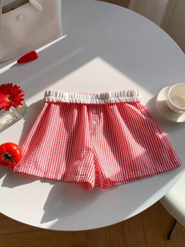 red and white striped seersucker elastic waist shorts