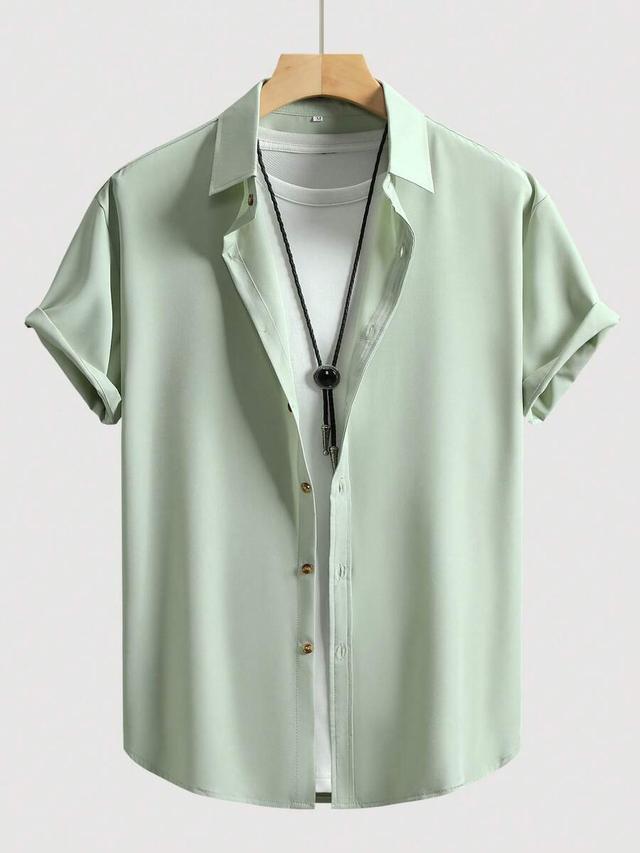 men's solid light green business casual short sleeve shirt
