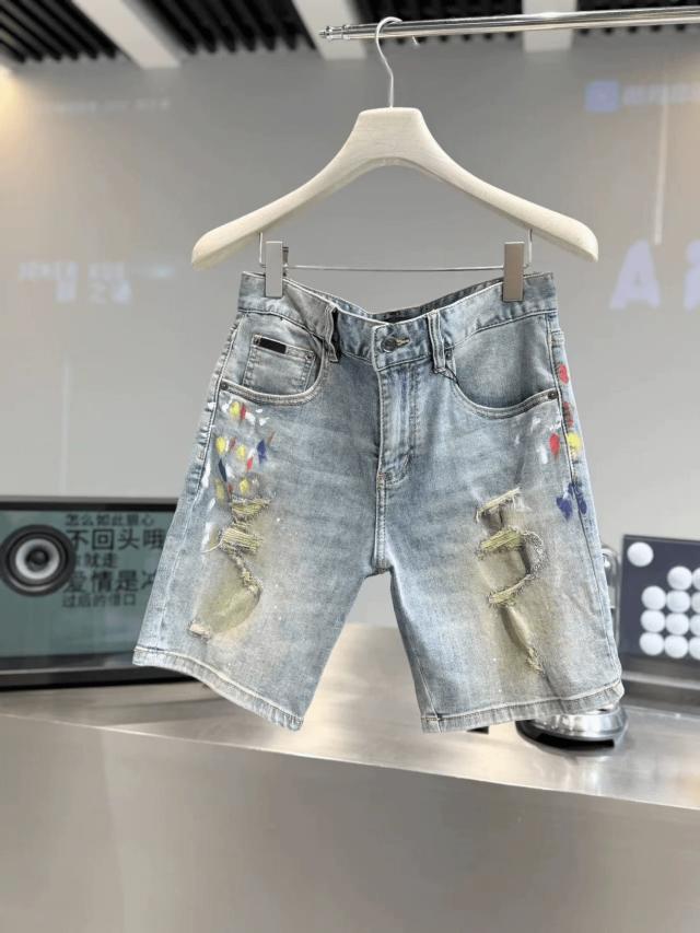 vintage wash paint-splatter distressed denim shorts