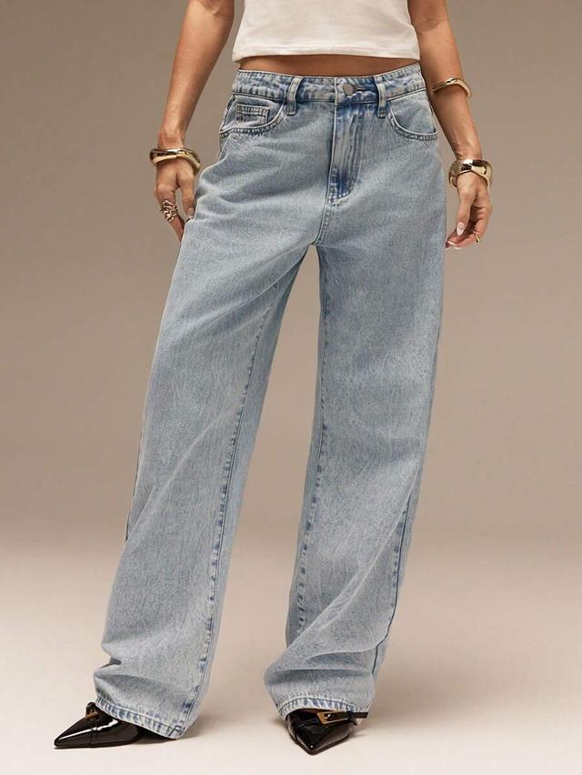 light wash high waisted relaxed fit denim jeans