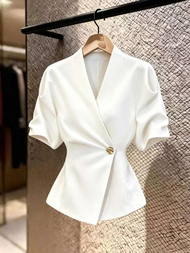white v-neck cross buckle waist-cinching asymmetrical blouse