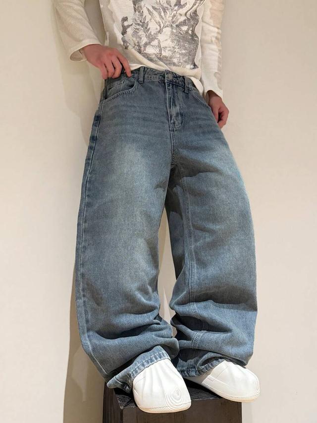 loose fit vintage wash blue denim jeans
