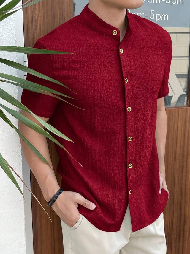 burgundy textured mandarin collar short sleeve shirt