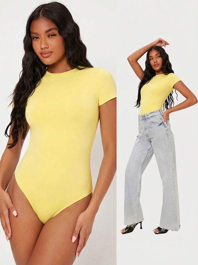 yellow round neck short sleeve casual bodysuit