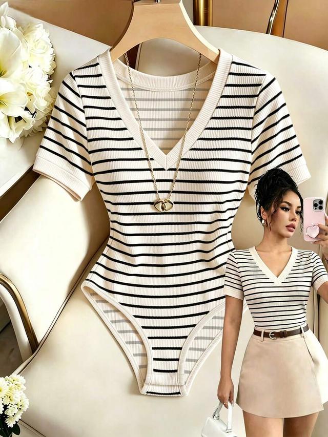 minimalist v-neck striped ribbed bodysuit