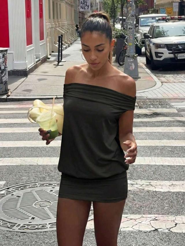 dark green off-shoulder short knit dress