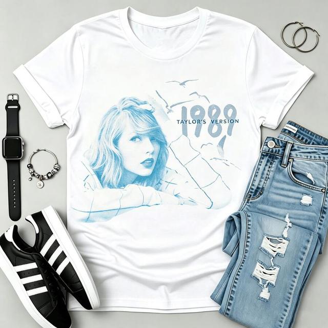 1989 tv retro blue portrait print short sleeve top