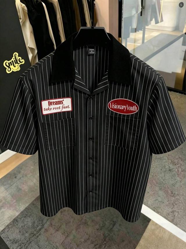 casual black and white striped short sleeve shirt