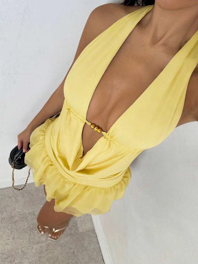 yellow v-neck backless two-piece ruffle mini skirt set