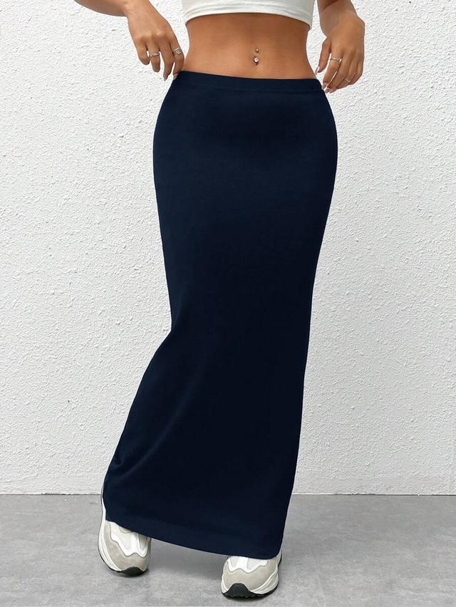 black knit tight-fit knee-length skirt