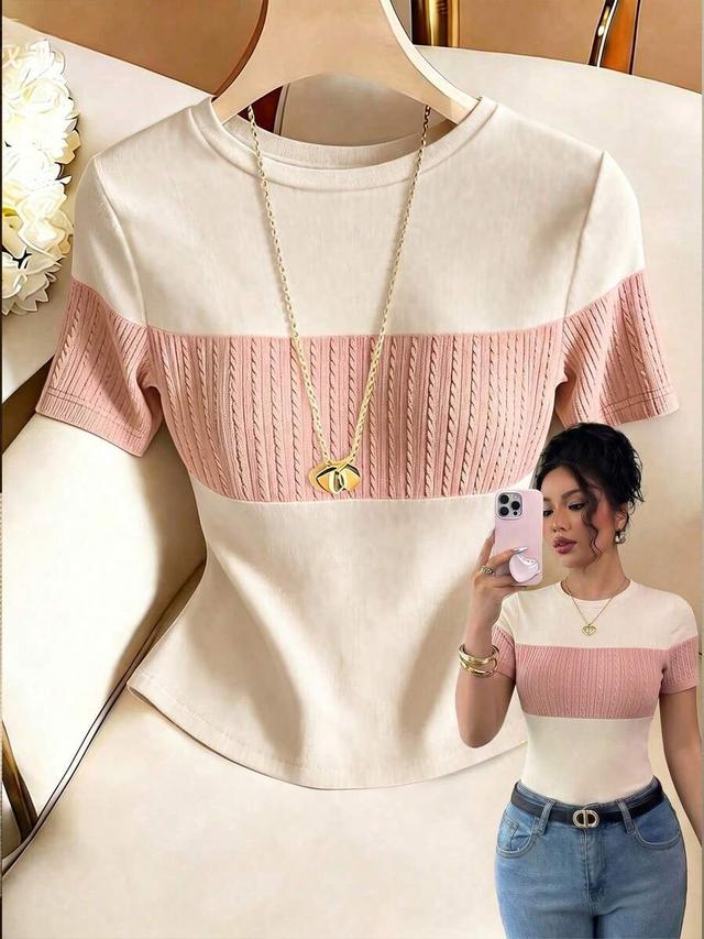 contrast color knit short sleeve round neck top