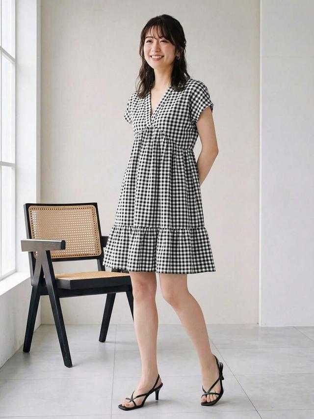 black and white plaid v-neck tiered short dress