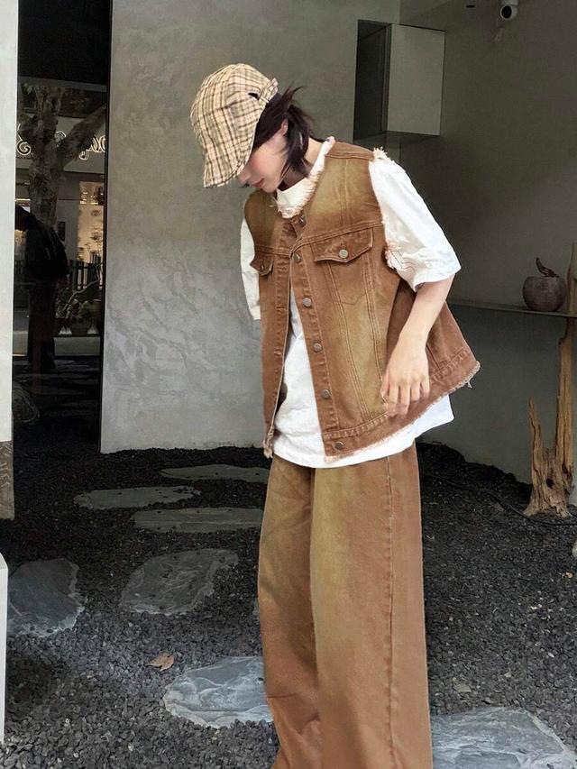 washed brown denim vest and loose casual pants set