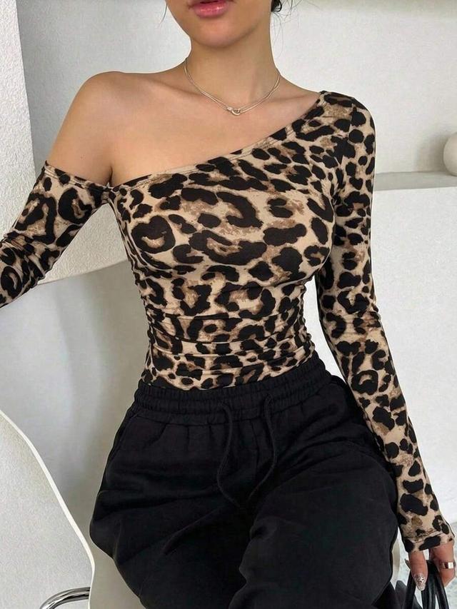 leopard print asymmetrical shoulder long sleeve fitted top