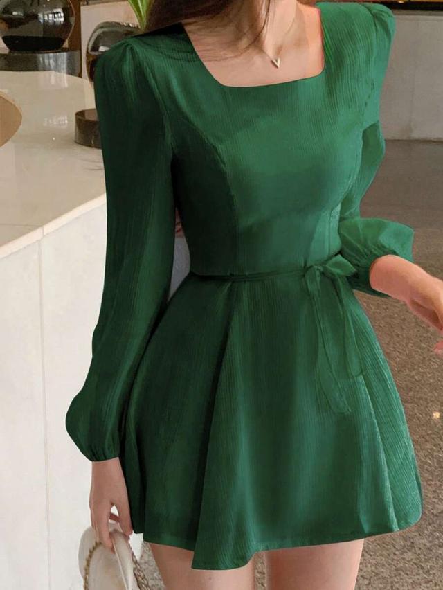 green square collar long sleeve short dress