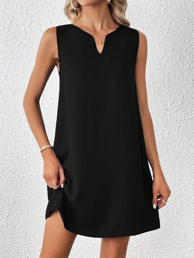 solid black notched neckline sleeveless shift dress