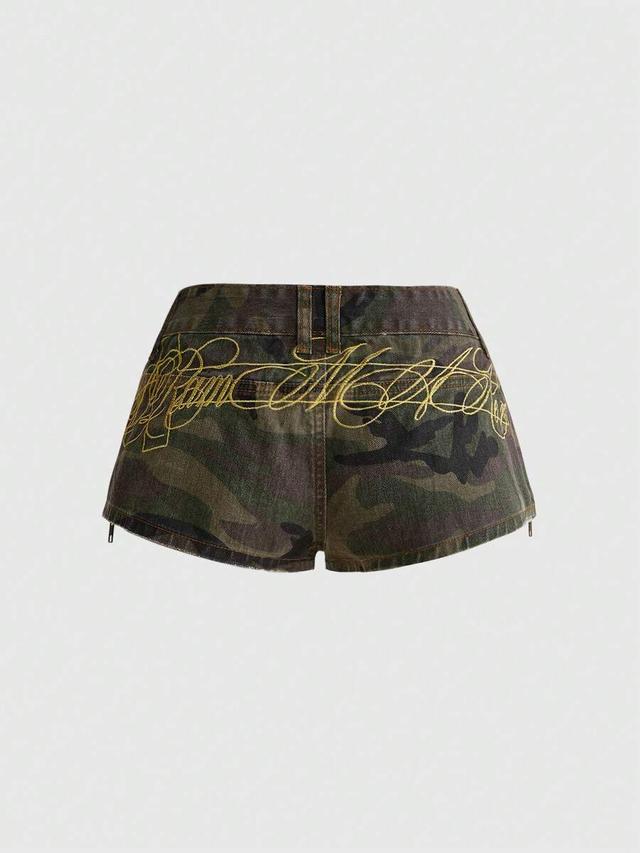 camouflage colorblock slogan embroidered mini denim shorts