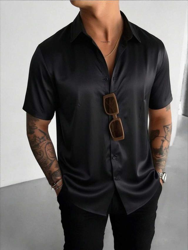 black satin short sleeve single-breasted shirt