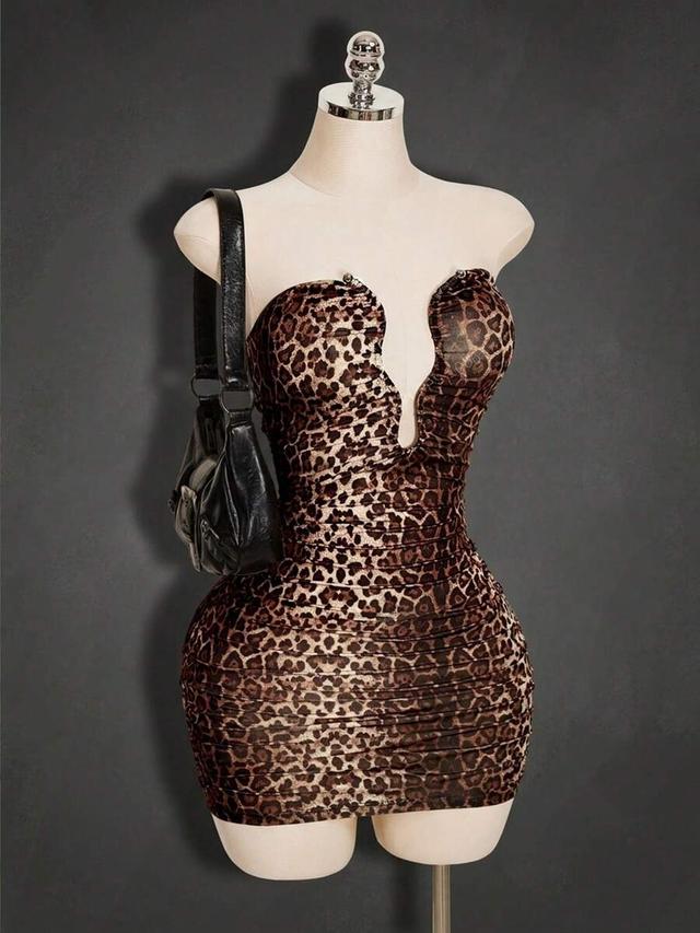 fitted leopard print ruched bandeau mini dress