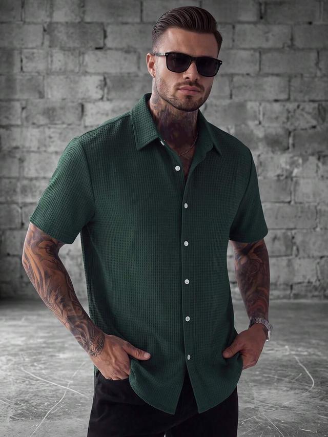 men's dark green waffle textured short sleeve shirt